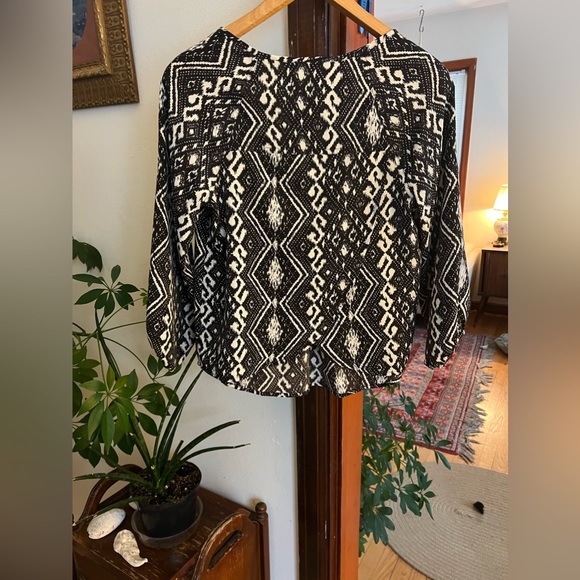 BUNDLE. American eagle puffersleeve blouse + high waisted paperbag dress pants - Picture 7 of 8